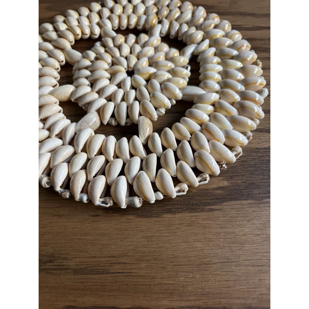 Vintage 1970s Crowie Seashell Trivet 8